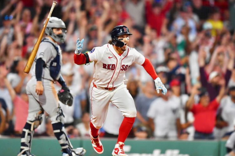 Red Sox sweep four games from Yankees